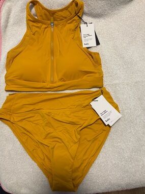 Knix Turmeric Yellow High-Neck Zip Two-Piece Swim Set size Large